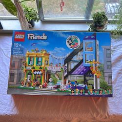 LEGO Friends 41732 Downtown Flower And Design Stores 