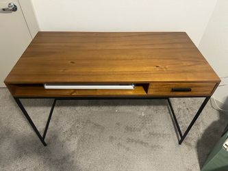 Modern Industrial Desk – Wood & Metal