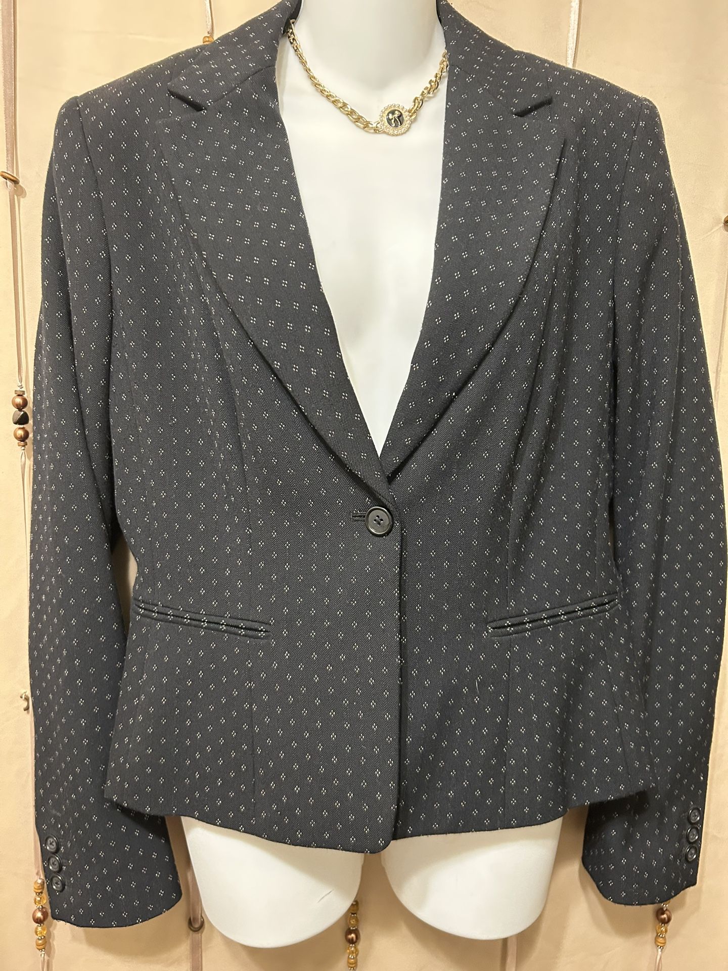 Tahari Woman’s Blazer