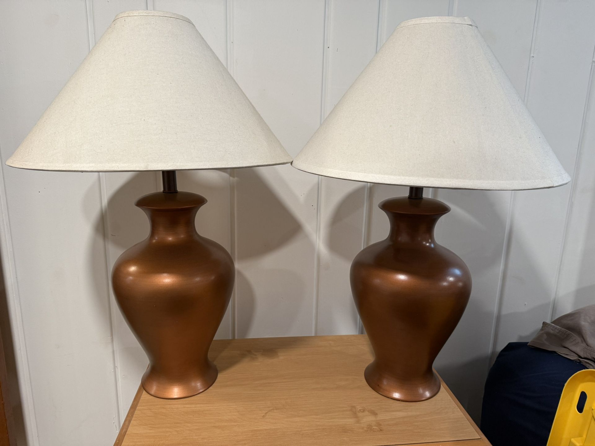 End Table / Nightstand Lamps