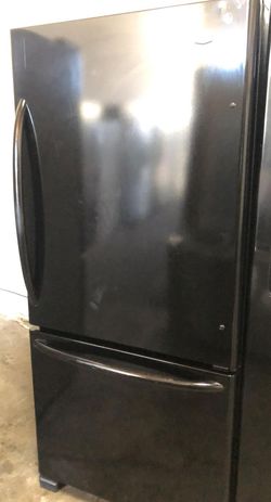 Kenmore Bottom Freezer Black Refrigerator
