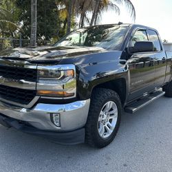 2017 Chevrolet Silverado Lt 