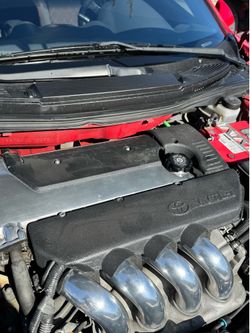 2000-2005 Toyota Celica GT-S Engine & Coil Cover