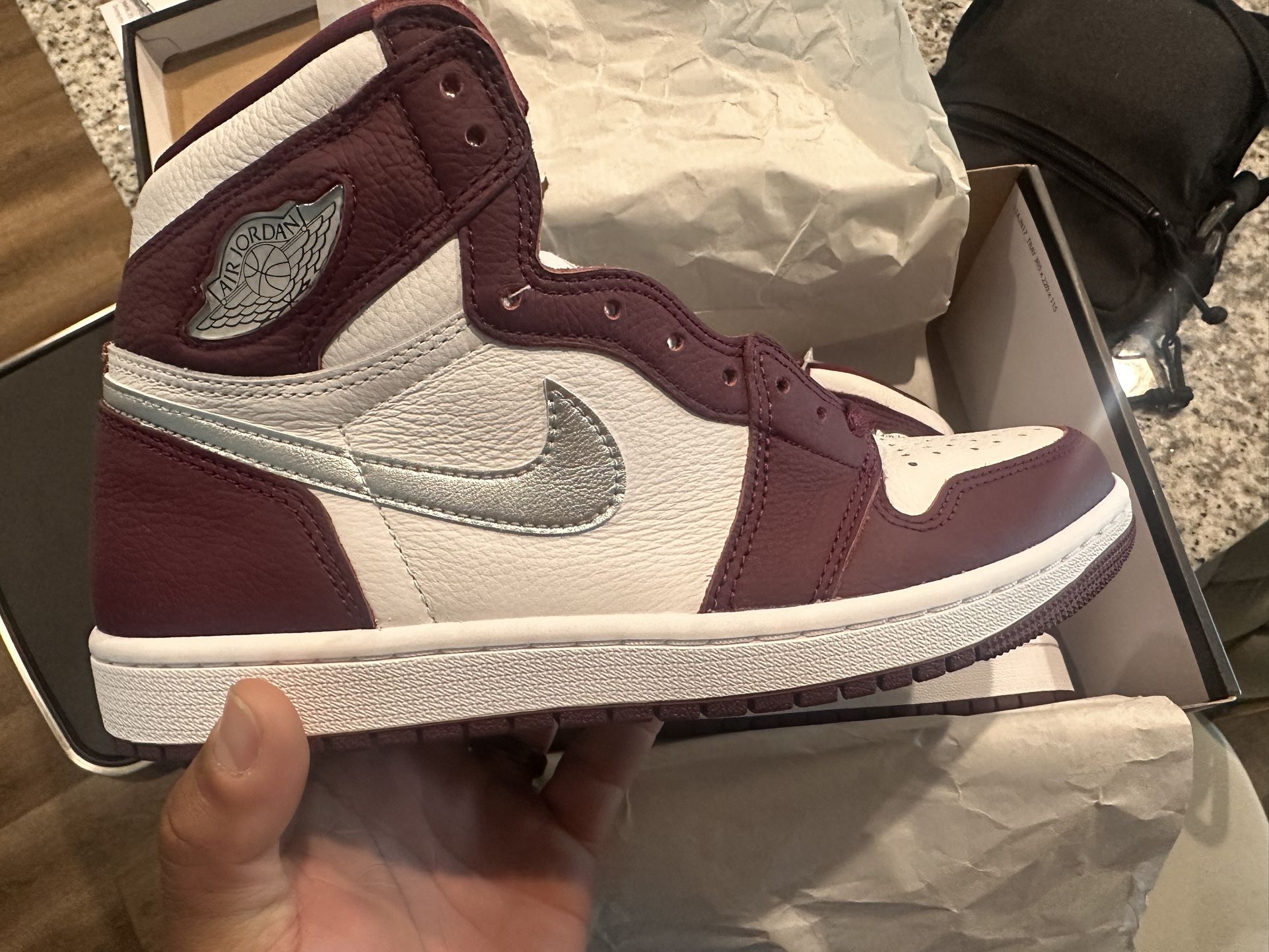 Jordan 1 Retro High Bordeaux Sz 8