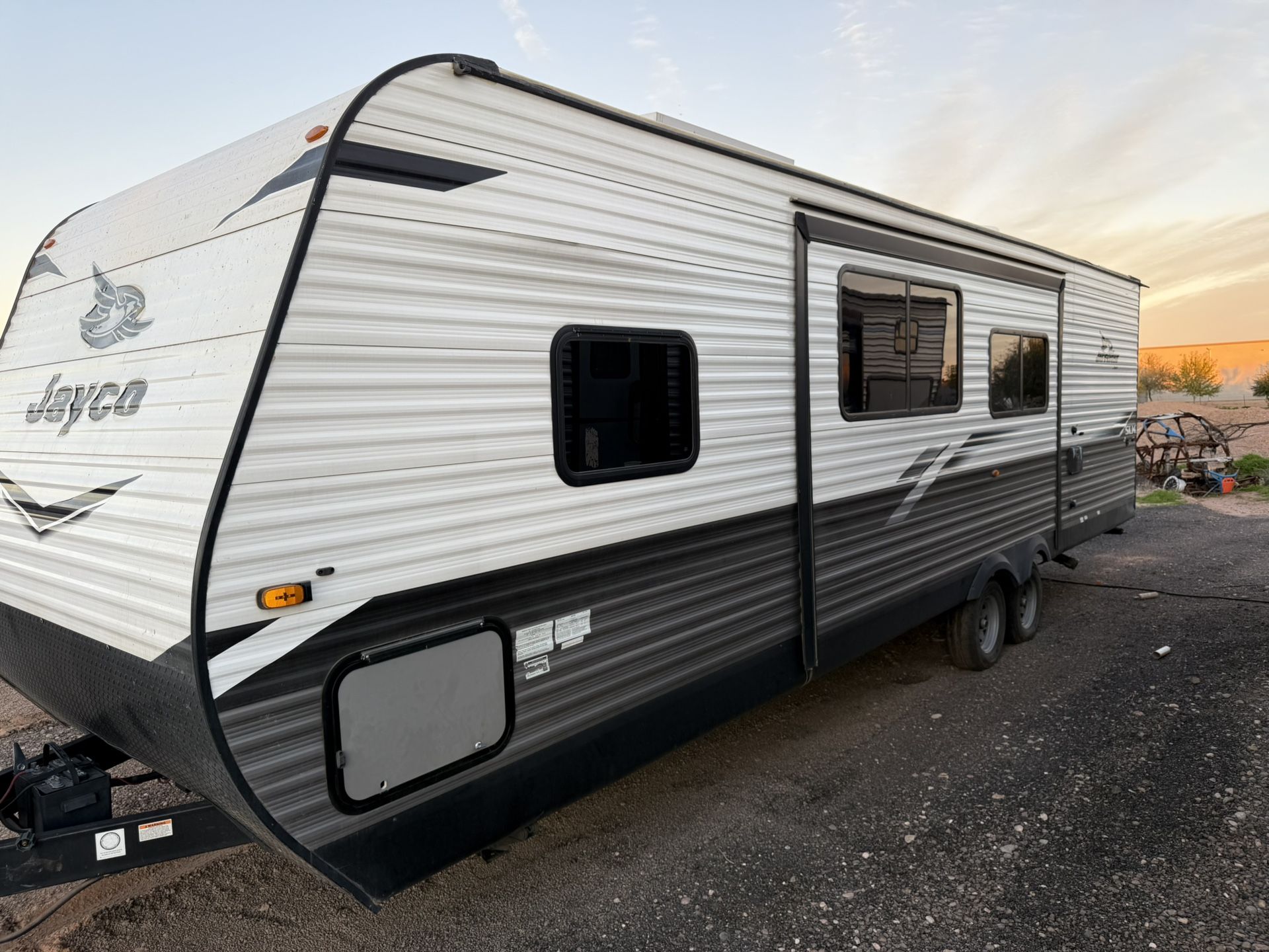 2021 Jayco 30 foot Bunkhouse trailer with Solar sleeps 10 delivered/set up