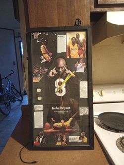 Kobe Bryant clock