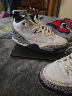 Size 11 men's son of mars Jordan's