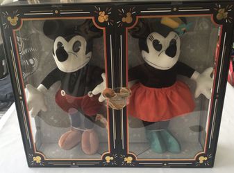 Disney Mickey & Minnie Mouse Collectible plus Dolls limited Release