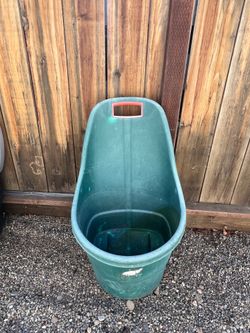 Garden Bucket with wheels