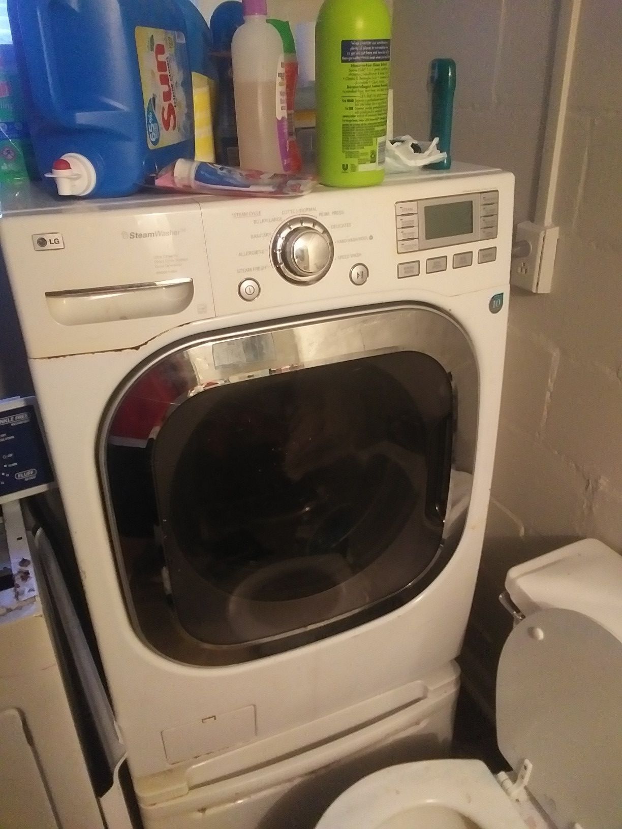 I have an LG steam washer. Has a large capacity and works very good.
