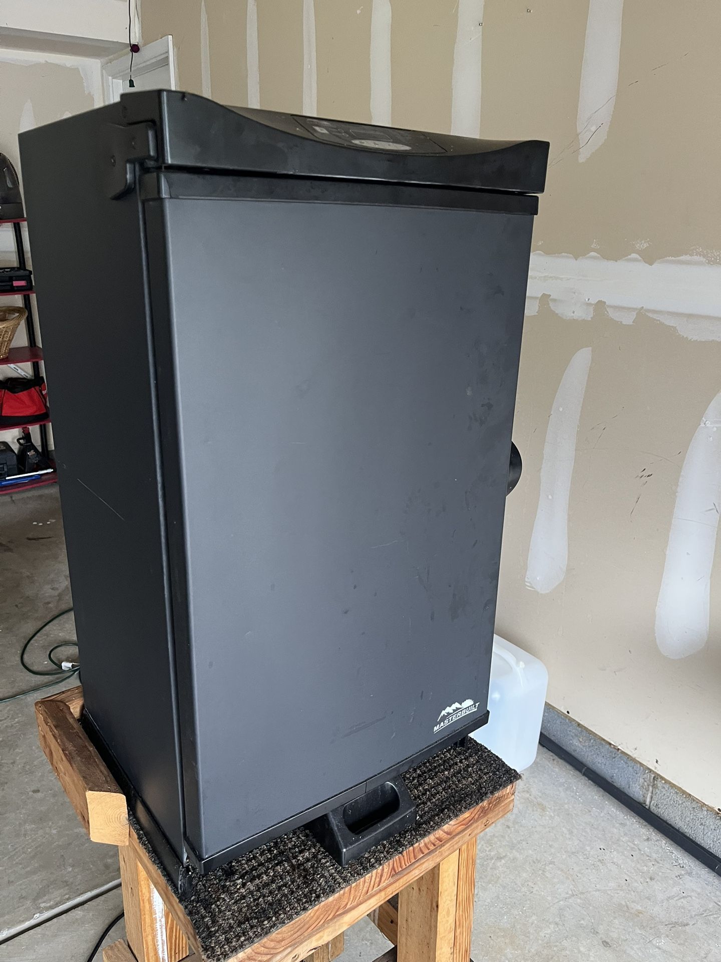 Free Electric Smoker