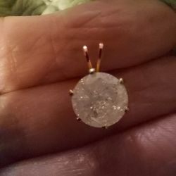 Costume Jewelry, Crackle Pendant.  Pickup Near Mall 205.