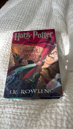 Harry Potter, and the chamber of secrets