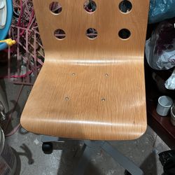 desk chair 