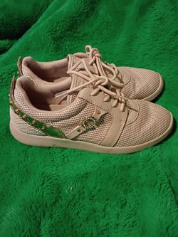 Tennis Shoes