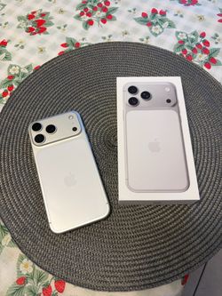 IPHONE 17 PRO MAX UNLOCKED