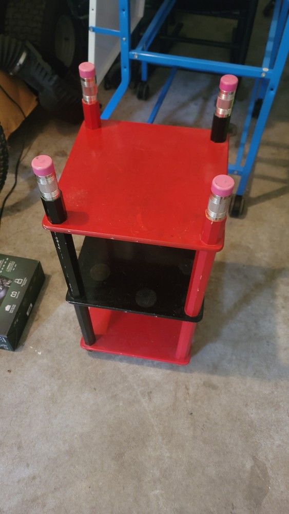 Pencil Table