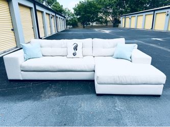 Luxurious High End Robb & Stucky Contemporary Coastal Sectional Sofa