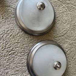 Light fixtures