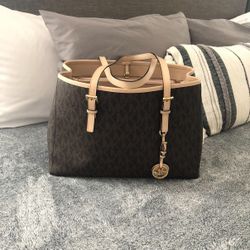 MK Purse