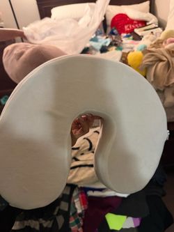 Neck pillow