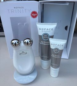 NuFace Trinity Facial Toning Device with Gel Primers