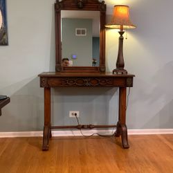 Hallway Table, Mirror, Table Lamp