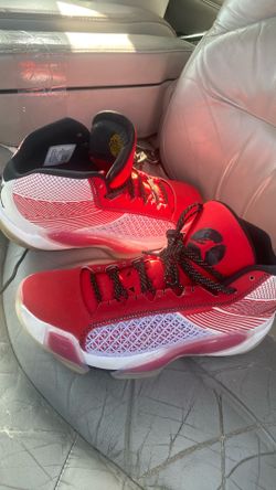 Jordan 38 celebration SIZE 11.5