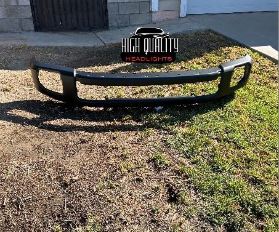 Ford F250. 2020. 2022 front bumper.