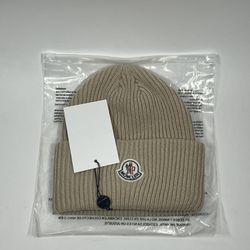 **NEW W/ TAGS ** Moncler Tan Beanie Knit Cap Ribbed Thick Hat Small Logo**