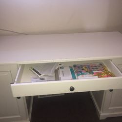 White Desk 