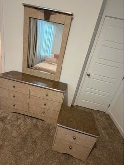 Bedroom Dresser Set