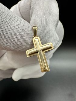 1" GOLD CROSS PENDANT #34917