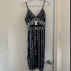 NWT: Express  Med. Black And Silver Sequin: Size: M