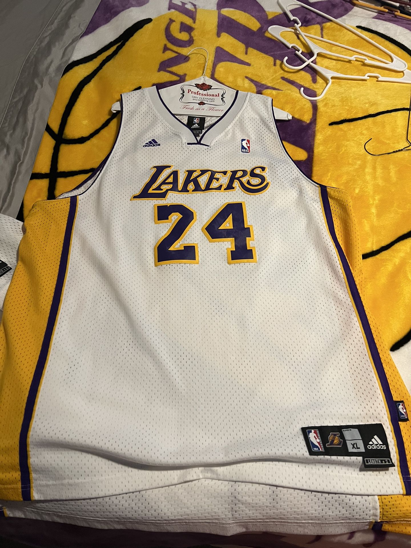 Kobe Bryant Lakers Jersey XL Adidas 