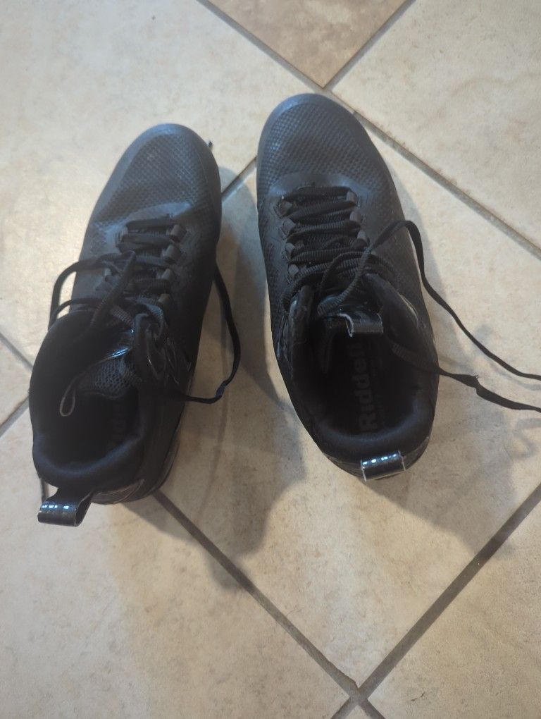 Riddell Football Cleats