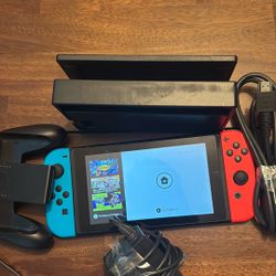 125 $Nintendo Switch 1 W Dock, USB, Power Outlet, Controller 