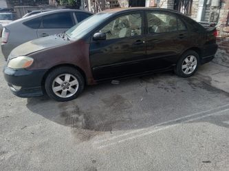 Parting Out Toyota Corolla 04