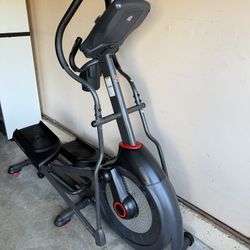 Schwinn 430 Elliptical Machine