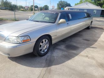2010 Lincoln Town Car