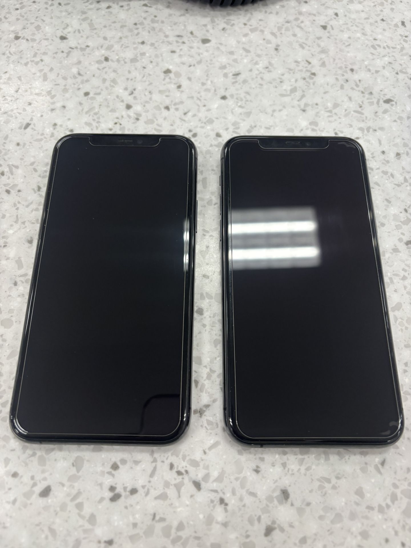 iPhone 11 Pros 64GB (gray) UNLOCKED Today Price Only