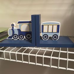 Train book ends