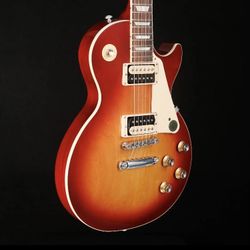 Mint Condition Les Paul Classic With Case