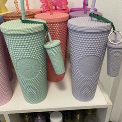 Starbucks Cups 