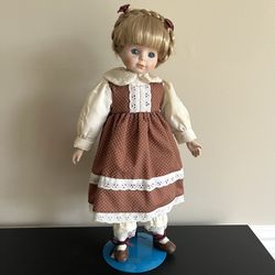 MYD Marian Yu Designs Porcelain Girl Doll Freckles Polka Dot Dress Vintage 16in