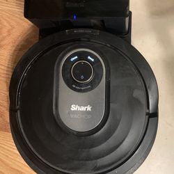 Shark Robotic  Vacuum/mop
