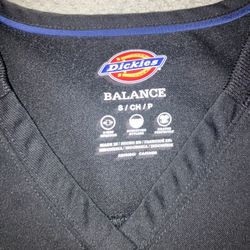 Dickies scrubs womans