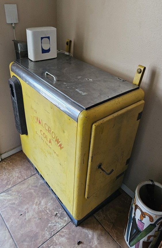 Ideal 55 Royal Crown Slider Soda Machine