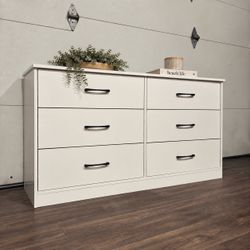 White 6-Drawer Dresser, Perfect for Bedroom or Nursery