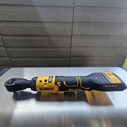 DEWALT 20V MAX ATOMIC Brushless 1/2" Cordless Ratchet (Tool Only) - Model DCF512